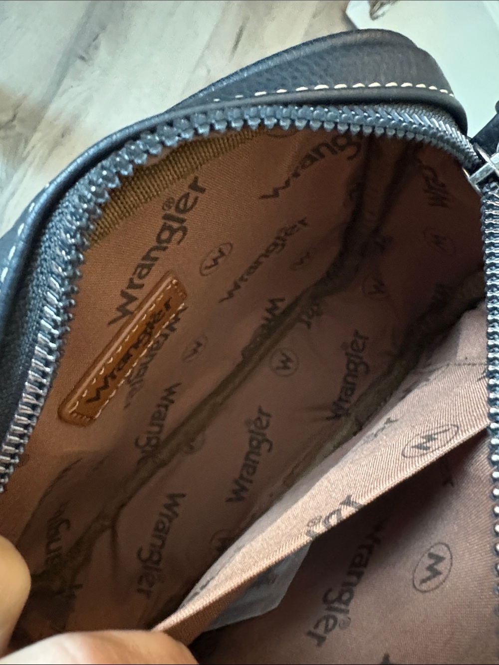 Wrangler Black and White Zebra Print Crossbody Bag - Picture 9 of 9